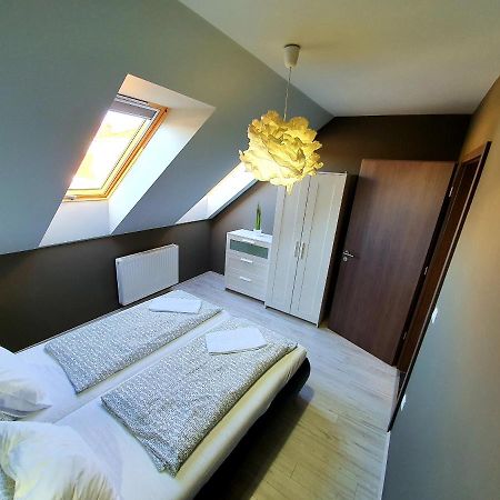 Intro Apartman Sarvar Bagian luar foto