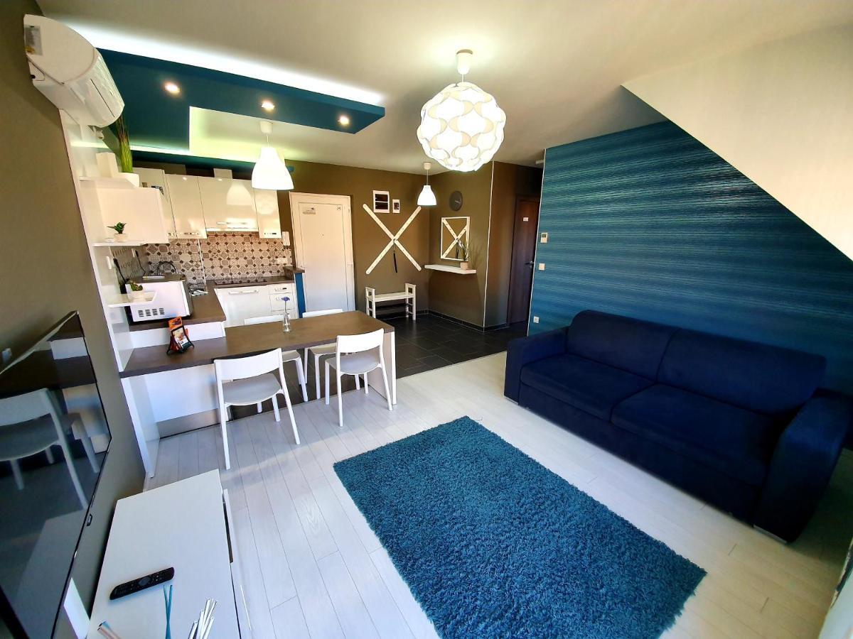 Intro Apartman Sarvar Bagian luar foto
